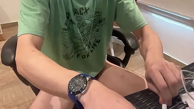 nicolaaaaas online show from 10-03-25, 04:04