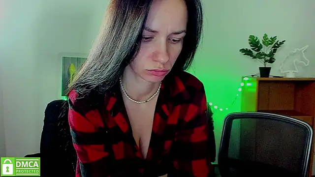 annakillianox online show from 11-12-25, 06:25