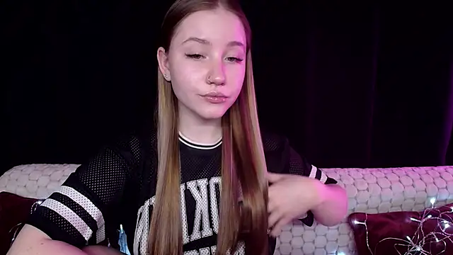 SindiWatsoon online show from 12-13-24, 05:43