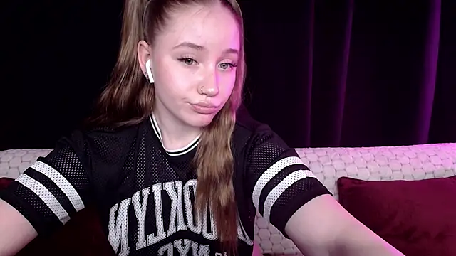 SindiWatsoon online show from 01-26-25, 05:34