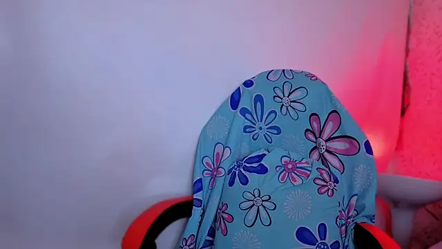 Snapshot of luly_pink chatting on 07-03-26, 04:08 luly pink online show from 07-03-26, 04:08