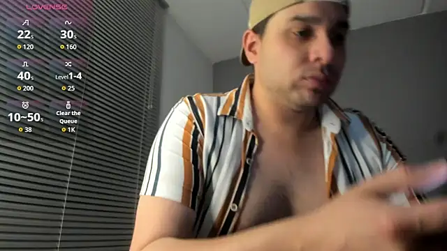 Snapshot of Latin_boy_surprisee chatting on 05-01-26, 01:43 Latin boy surprisee online show from 05-01-26, 01:43