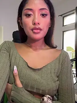 VictoireFeller online show from 02-03-26, 11:21