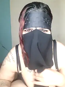 Snapshot of Meral1 chatting on 01-10-25, 01:31 Meral1 online show from 01-10-25, 01:31