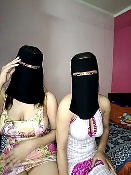 Snapshot of Meral1 chatting on 11-04-25, 11:04 Meral1 online show from 11-04-25, 11:04