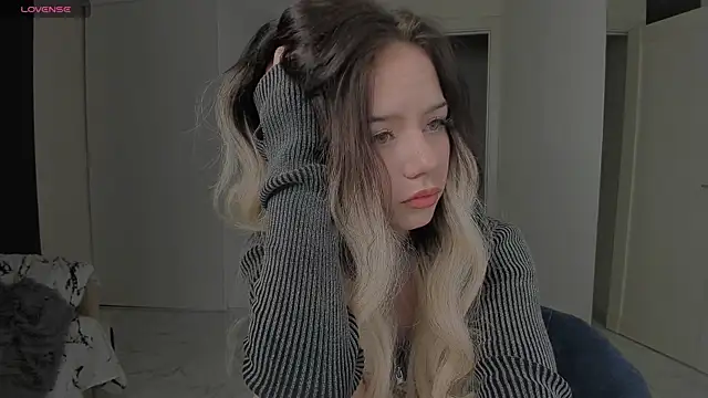 KellyBarton online show from 12-05-24, 05:28