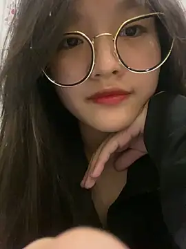 Krixxi22 online show from 12-29-24, 03:35