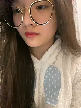 Krixxi22 online show from 01-04-25, 03:28