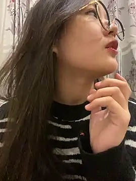 Krixxi22 online show from 01-18-25, 04:10