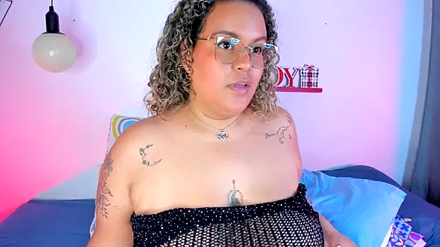 monicabbw  online show from 02-21-25, 11:21