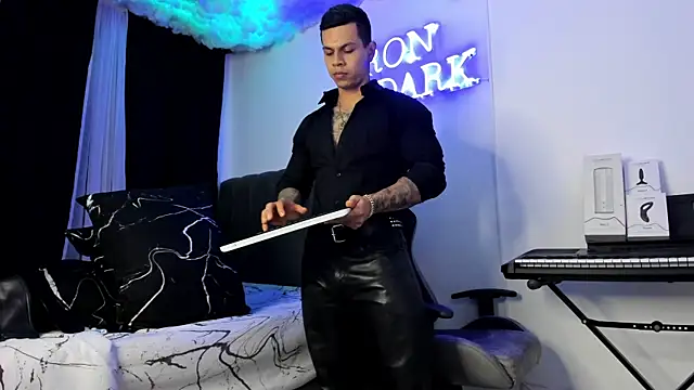 Snapshot of Aron_Dark chatting on 12-05-24, 12:52 Aron Dark online show from 12-05-24, 12:52