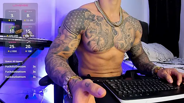 Snapshot of Aron_Dark chatting on 03-18-25, 02:04 Aron Dark online show from 03-18-25, 02:04