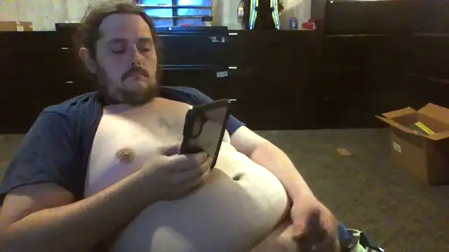 Snapshot of daddysmalldick502 chatting on 06-15-26, 01:24 daddysmalldick502 online show from 06-15-26, 01:24