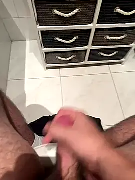 Deralboaus01 online show from 11-09-25, 06:06