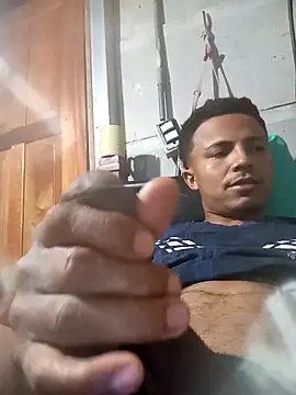 Snapshot of Akonam3000 chatting on 09-20-25, 01:39 Akonam3000 online show from 09-20-25, 01:39