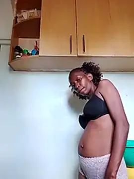 LOVELY-2BERRY online show from 10-27-25, 11:47