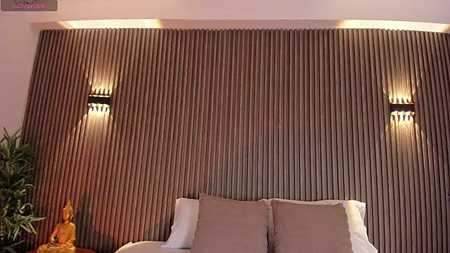 Snapshot of AliceHanz chatting on 02-24-26, 03:59 AliceHanz online show from 02-24-26, 03:59