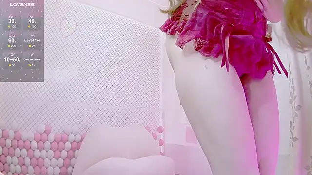 Snapshot of Sumi_y chatting on 12-02-25, 02:28 Sumi y online show from 12-02-25, 02:28