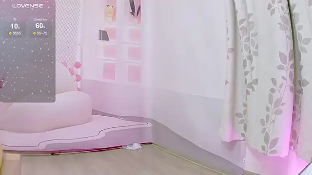 Snapshot of Sumi_y chatting on 03-14-26, 02:39 Sumi y online show from 03-14-26, 02:39