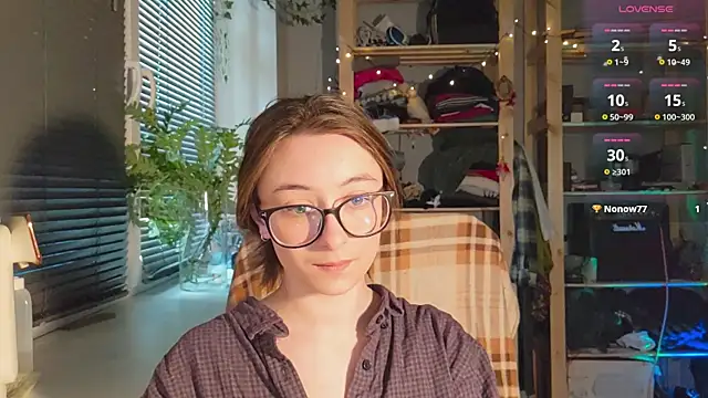 Snapshot of monlight__dana chatting on 03-16-25, 10:00 monlight dana online show from 03-16-25, 10:00