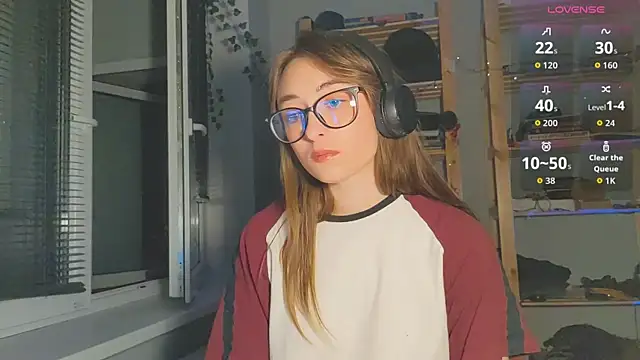 Snapshot of monlight__dana chatting on 09-22-25, 09:28 monlight dana online show from 09-22-25, 09:28