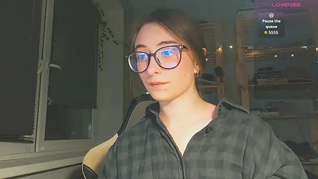 Snapshot of monlight__dana chatting on 11-08-25, 04:07 monlight dana online show from 11-08-25, 04:07