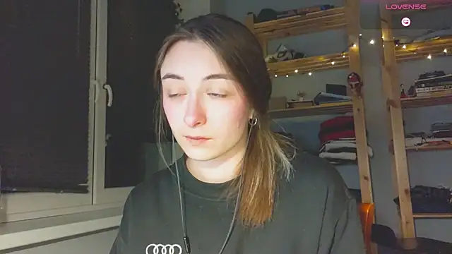 Snapshot of monlight__dana chatting on 01-07-26, 10:23 monlight dana online show from 01-07-26, 10:23