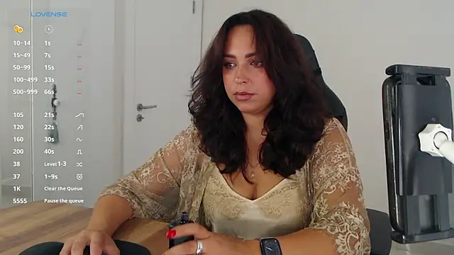  Just a queen 3 online show from 07-31-26, 01:21