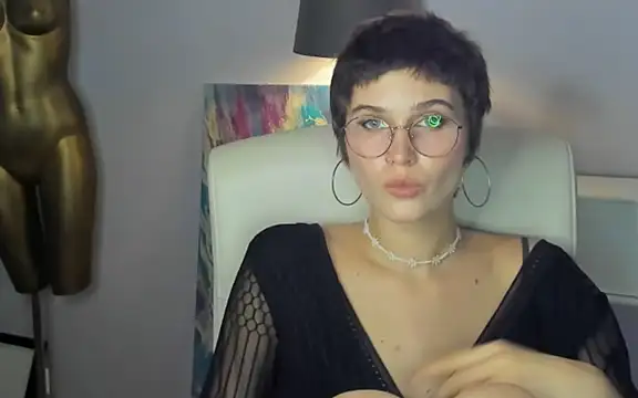 Snapshot of sarah_perfect chatting on 09-18-25, 01:35 sarah perfect online show from 09-18-25, 01:35