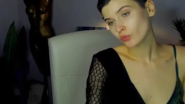 sarah perfect online show from 11-11-25, 02:17