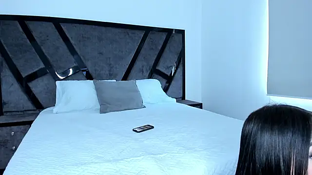 Snapshot of CandyMeyerss_ chatting on 12-18-24, 09:29 CandyMeyerss online show from 12-18-24, 09:29