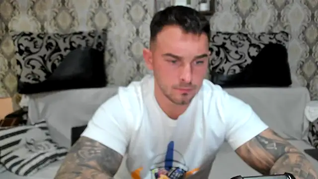 Jonmusclemaster online show from 11-14-25, 08:29