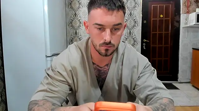 Snapshot of Jonmusclemaster chatting on 05-29-26, 07:56 Jonmusclemaster online show from 05-29-26, 07:56