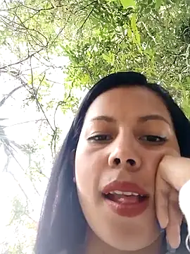 Snapshot of _andrea30 chatting on 12-16-24, 08:05 andrea30 online show from 12-16-24, 08:05