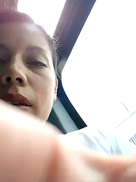 Snapshot of _andrea30 chatting on 01-08-25, 05:15 andrea30 online show from 01-08-25, 05:15