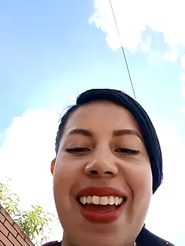 Snapshot of _andrea30 chatting on 01-09-25, 02:18 andrea30 online show from 01-09-25, 02:18