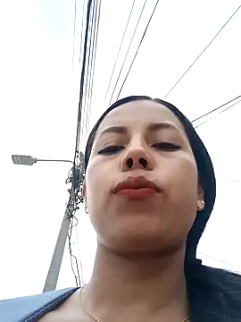 Snapshot of _andrea30 chatting on 01-10-25, 06:17 andrea30 online show from 01-10-25, 06:17