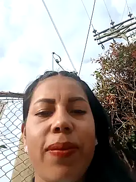 Snapshot of _andrea30 chatting on 02-07-25, 12:28 andrea30 online show from 02-07-25, 12:28