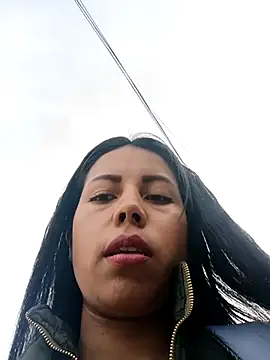 Snapshot of _andrea30 chatting on 09-15-25, 11:43 andrea30 online show from 09-15-25, 11:43
