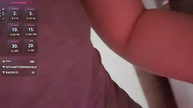 Snapshot of kittyrecalls chatting on 10-20-25, 05:41 kittyrecalls online show from 10-20-25, 05:41