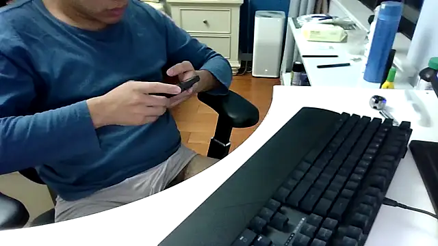 big-pig online show from 10-24-25, 02:02