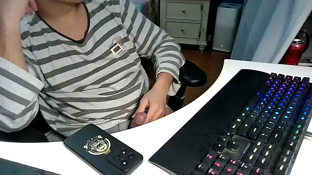 Snapshot of big-pig chatting on 02-16-26, 02:46 big-pig online show from 02-16-26, 02:46