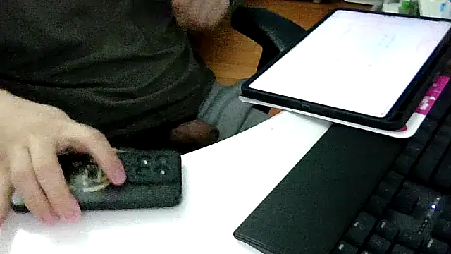 Snapshot of big-pig chatting on 03-29-26, 11:21 big-pig online show from 03-29-26, 11:21