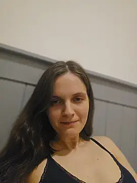 EllieDay online show from 05-01-26, 09:41