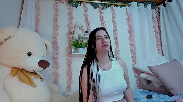 Idara and Edahi01 online show from 10-21-25, 12:00