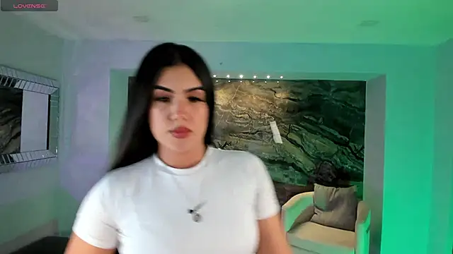 Snapshot of AngelicaVega chatting on 01-07-25, 07:06 AngelicaVega online show from 01-07-25, 07:06