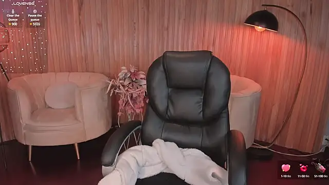 Snapshot of CarolineGraceX chatting on 03-12-25, 10:59 CarolineGraceX online show from 03-12-25, 10:59