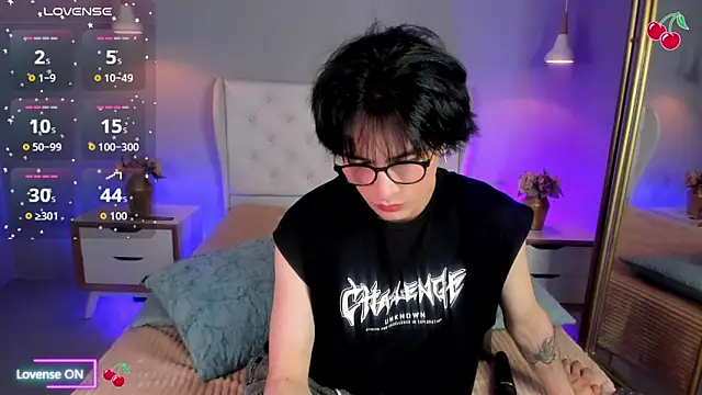 Snapshot of cherryy_boy chatting on 10-20-25, 08:42 cherryy boy online show from 10-20-25, 08:42