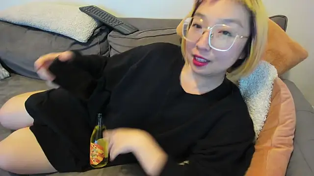 luxgray online show from 01-01-25, 01:04