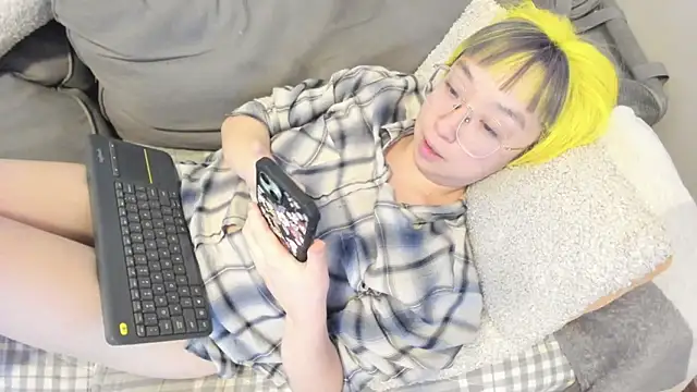 luxgray online show from 02-22-26, 11:47